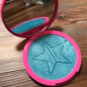 Jeffree Star highlighter palette